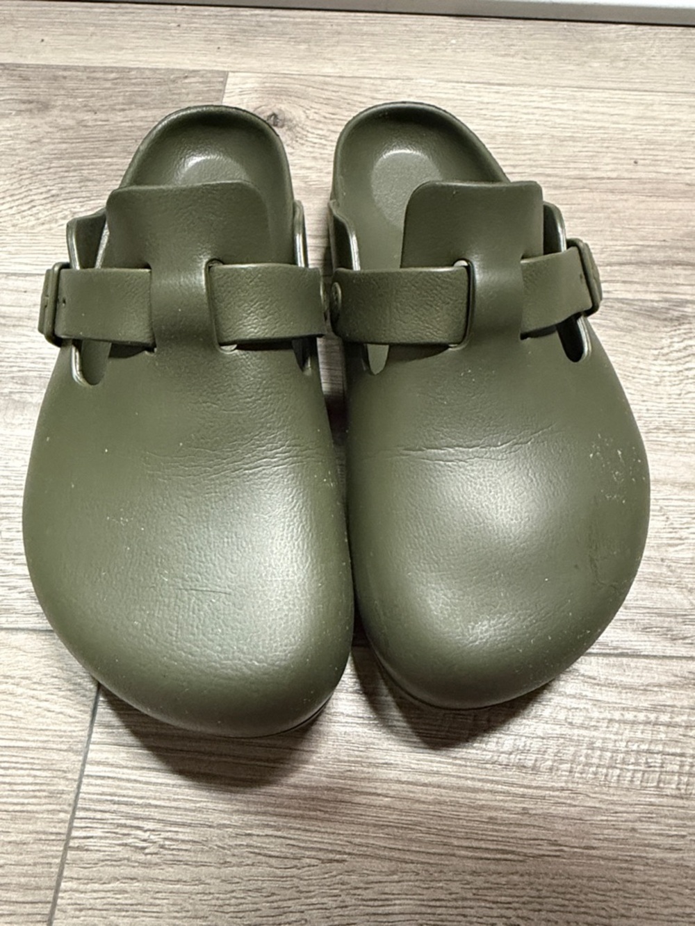 Women’s Olive Green Birkenstock Clog with Adjustable Strap